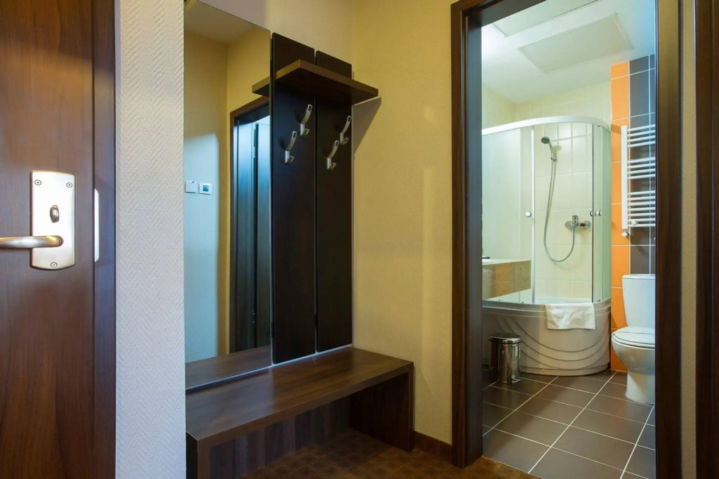 Inter Business Bucharest Hotel — photo 8