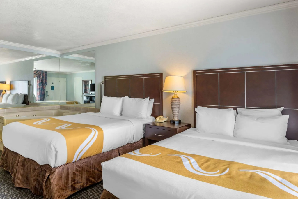 The Buena Park Hotel & Suites — photo 7