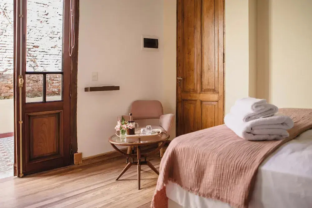 La Noire Petit Hotel — photo 6
