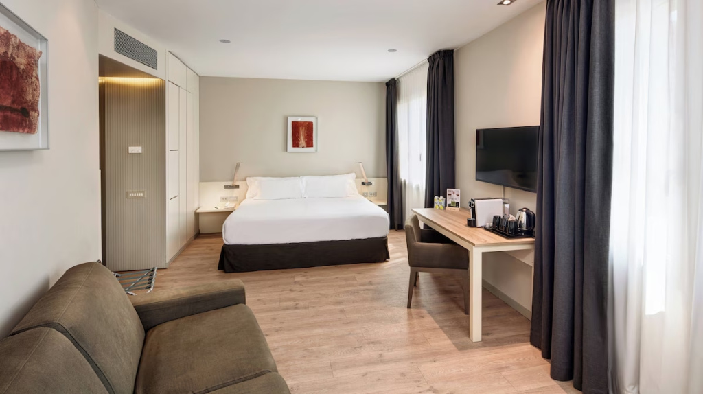 Sercotel Amister Art Hotel, photo 4