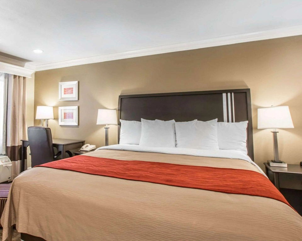 Quality Inn Downey — photo 6