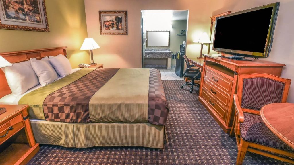 Chariot Inn Glendale - Pasadena — photo 6