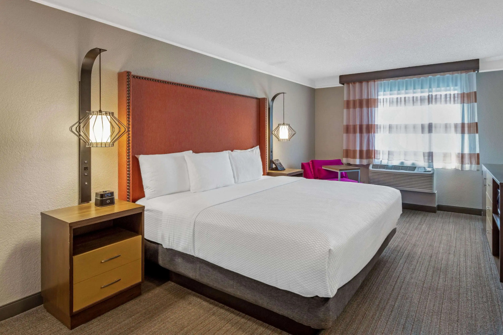 La Quinta Inn & Suites by Wyndham San Francisco Airport N, photo 5