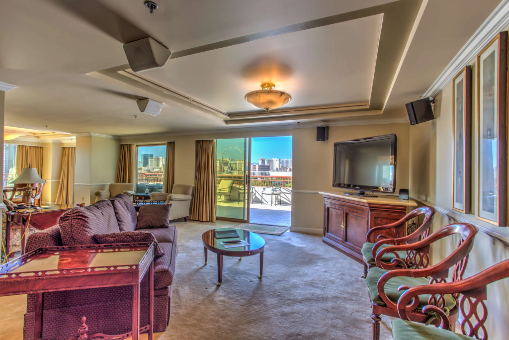 Embassy Suites by Hilton Convention Center Las Vegas — photo 6