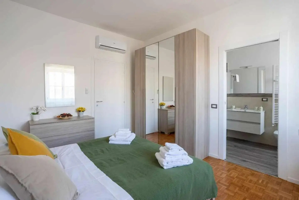 Parking and Comfort - Spacious Apt up to 8 Pax - Milano City Apartments — photo 3