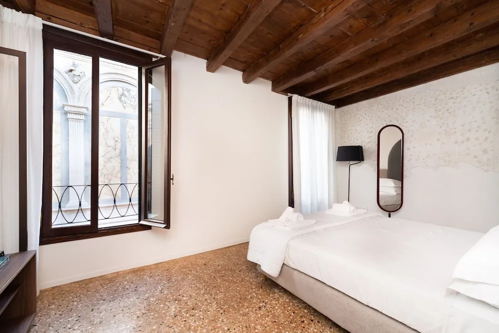 Palazzo Miracoli Apartments — photo 5