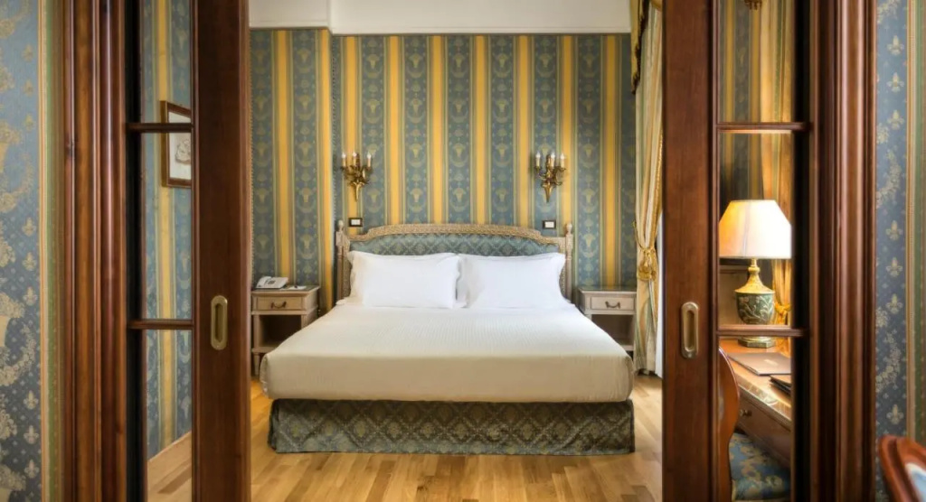 Sina De la Ville Hotel — photo 8