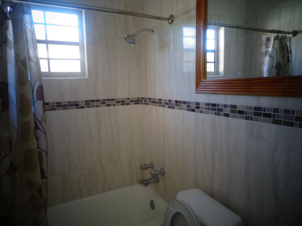 The Colony Club Inn & Suites — photo 8