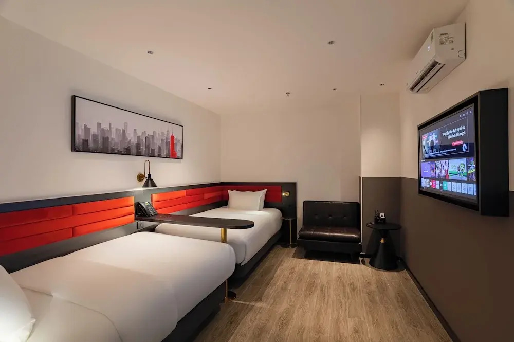 The Signature Hotel Saigon — photo 3