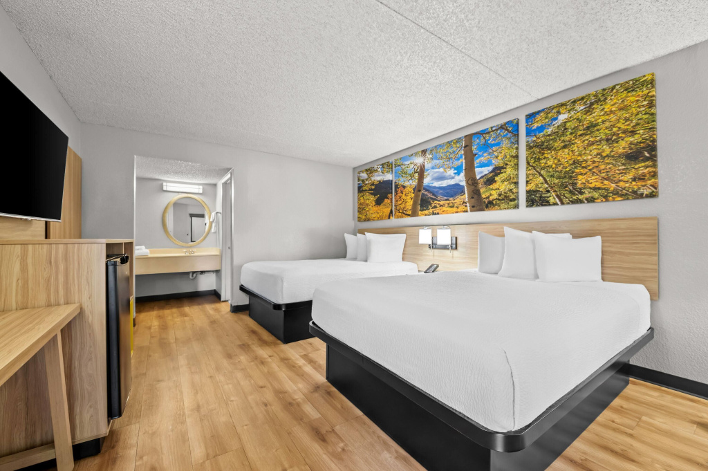 Days Inn by Wyndham Buena Park, photo 4