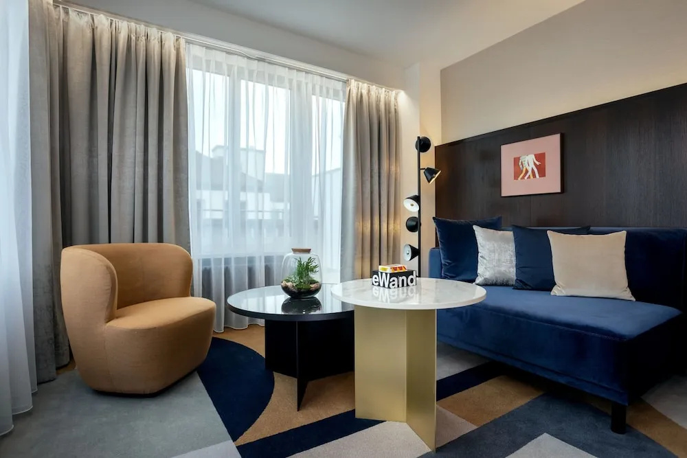 Neues Schloss Privat Hotel Zurich, Autograph Collection — photo 8