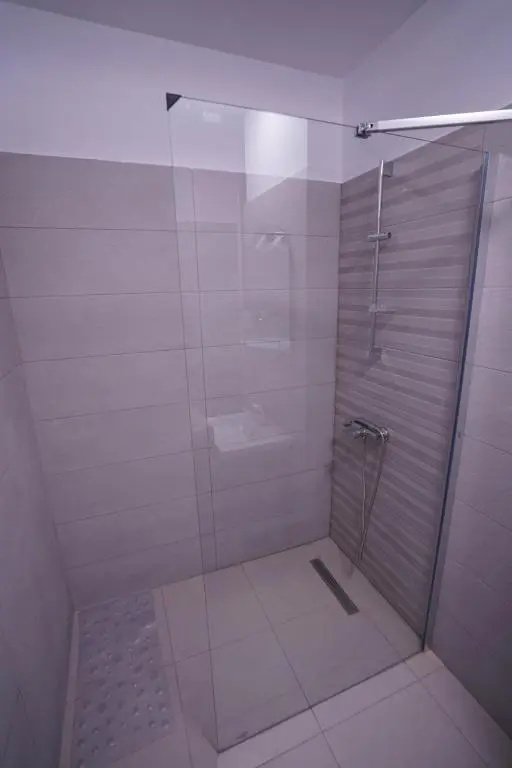 Luxury 1BR studio near Hanul Drumetului Bucharest — photo 7