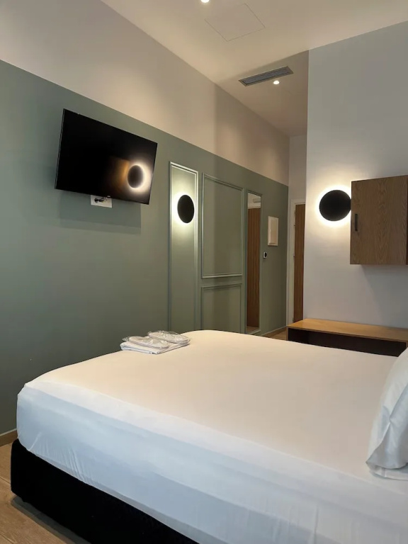 Belle Athenes - Luxury Rooms at Monastiraki Railway Station — photo 6