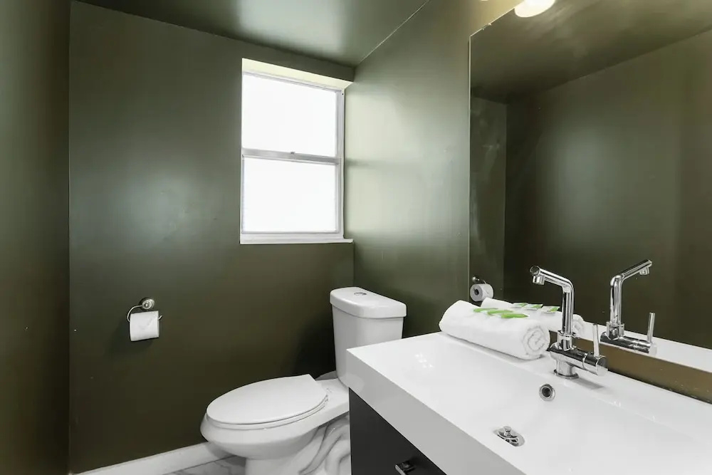 Bay Harbor Sunset Apt 2A — photo 7