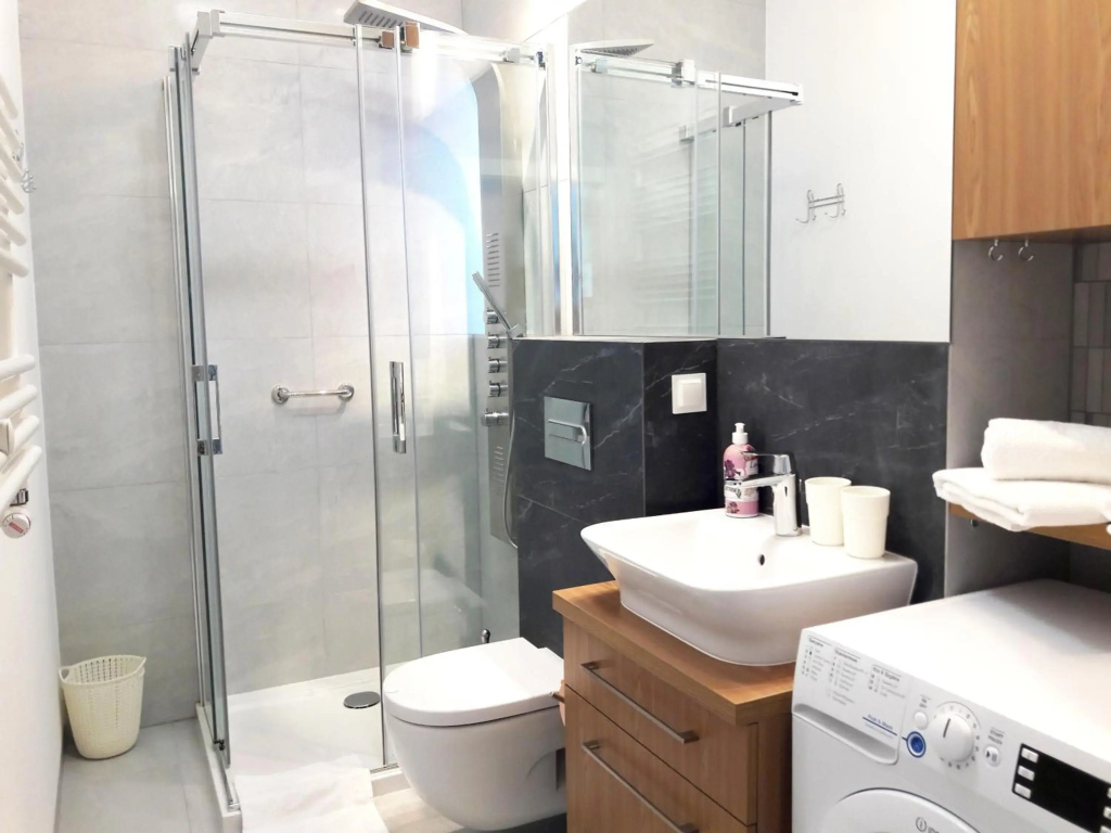 Modern & quiet in Royal Wilanów with Netflix — photo 6