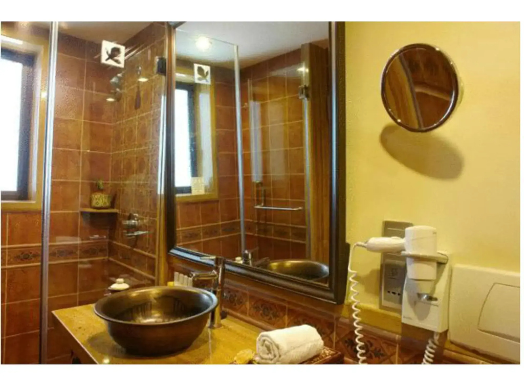 The Shalimar Hotel — photo 8
