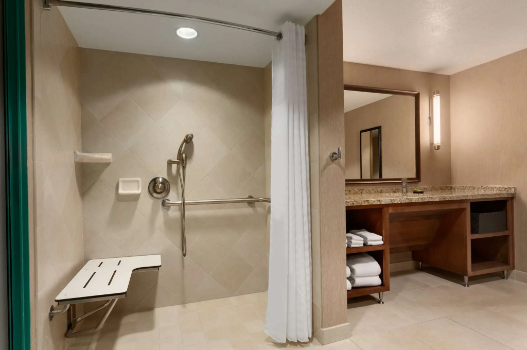 Embassy Suites by Hilton Los Angeles LAX South/El Segundo, photo 5