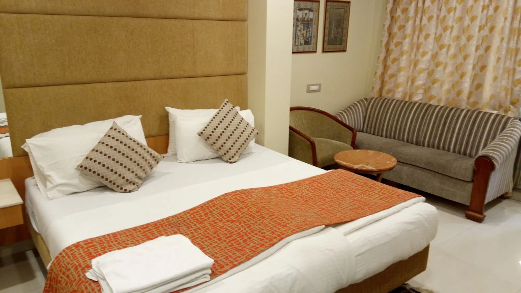 Bentley Hotel Marine Drive, photo 4