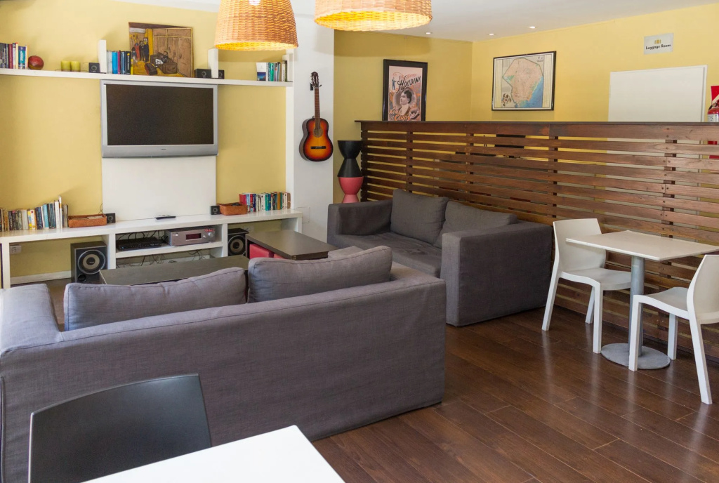 Circus Hotel & Hostel — photo 5