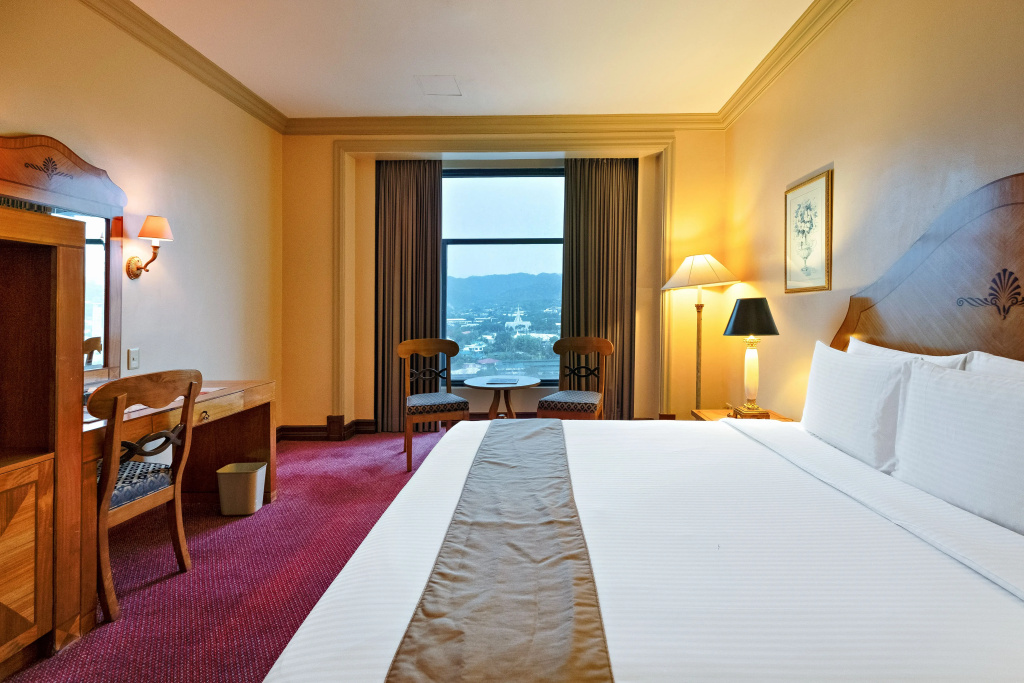 Waterfront Cebu City Hotel & Casino, photo 4