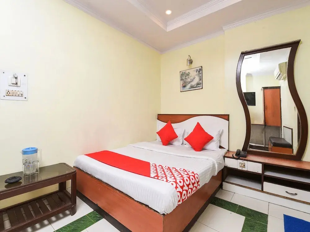 OYO 15835 Hotel City Palace — photo 7