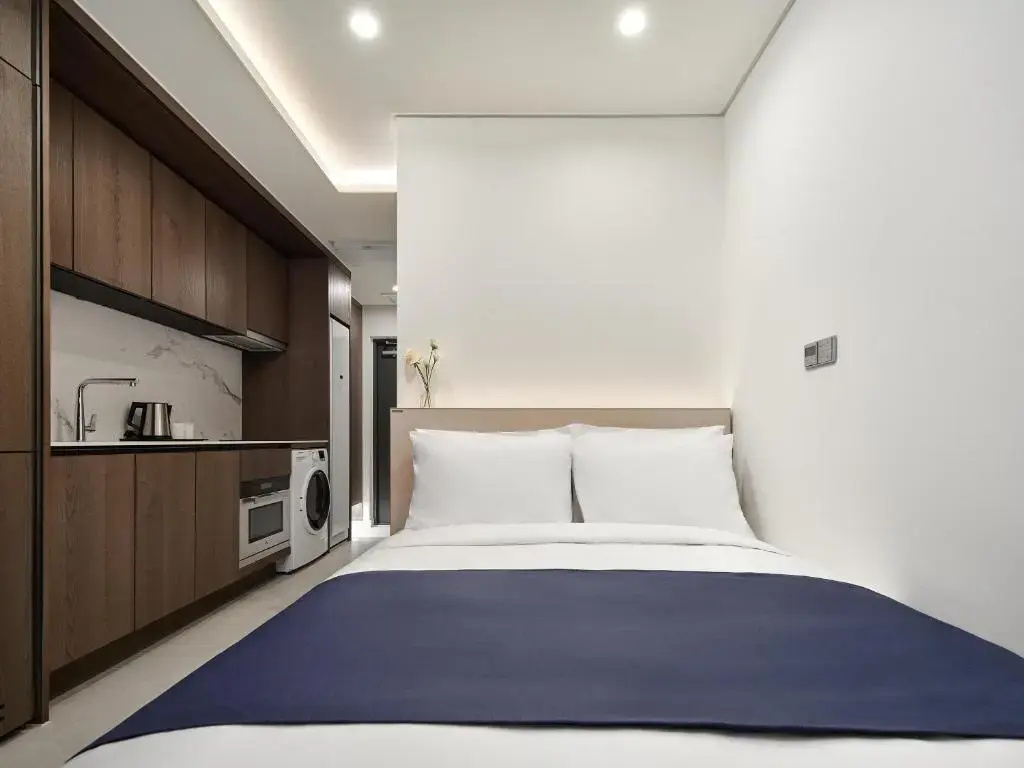 Hotel The Botanik Sewoon Myeongdong, photo 3