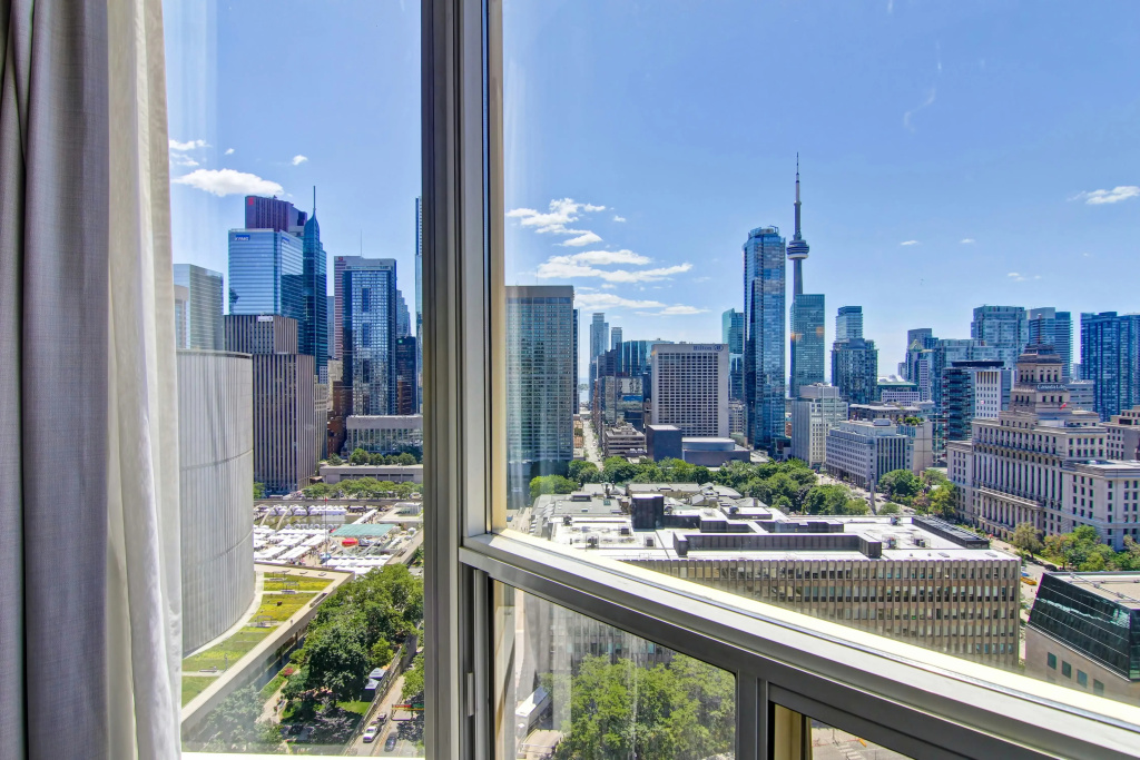 DoubleTree by Hilton Hotel Toronto Downtown — photo 8