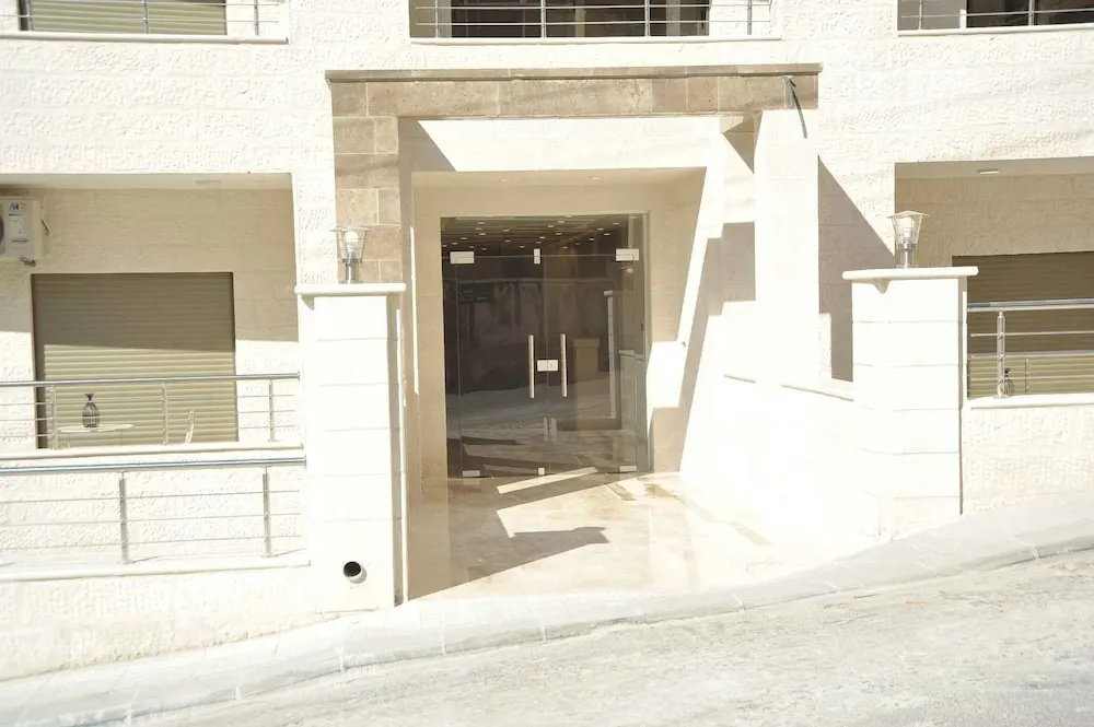 Amazing one Bedroom Apartment in Amman,elwebdah 6