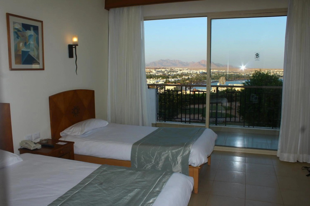 Eden Rock Hotel — photo 2