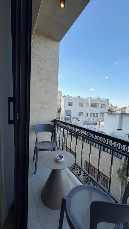 302 Tara-jre Jabal Al Lweibdeh With Stunning View — photo 6