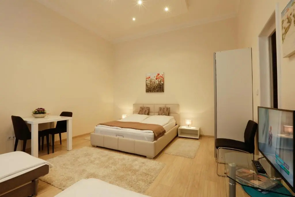 Budapest City Apartments For Groups, photo 2