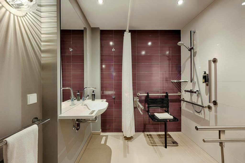 Premier Inn Berlin City Centre — photo 8