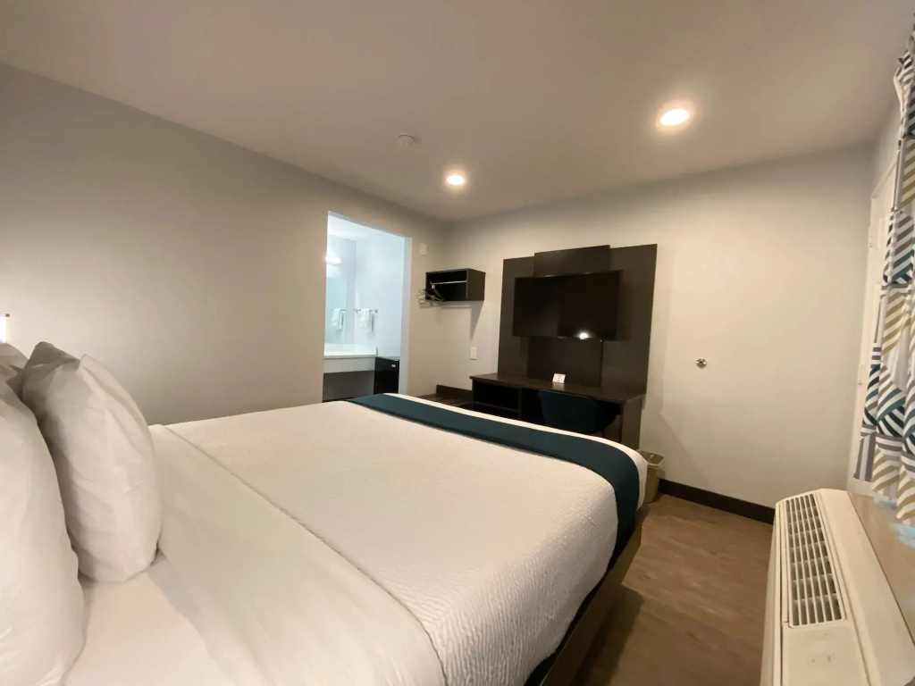Motel 6 Bellflower, CA - Los Angeles — photo 6