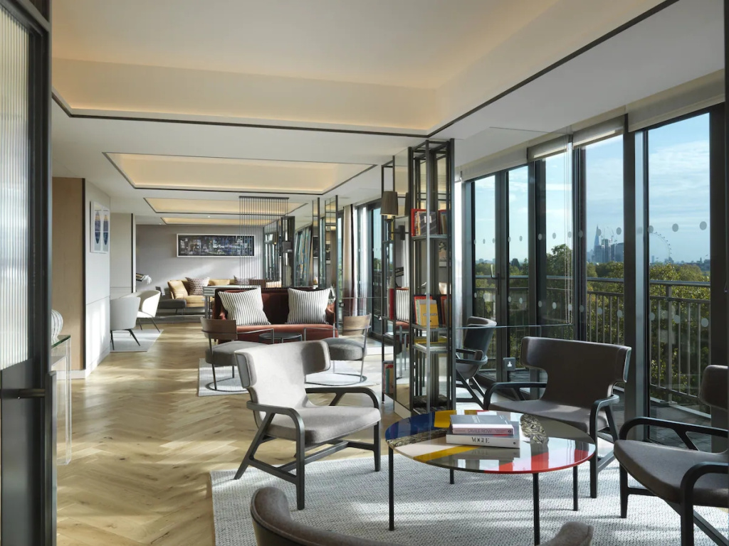 The Athenaeum Hotel & Residences, photo 3