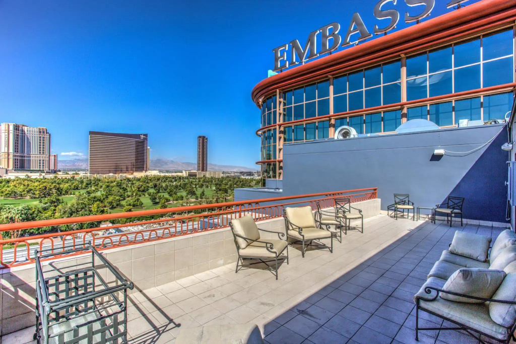 Embassy Suites by Hilton Convention Center Las Vegas — photo 8