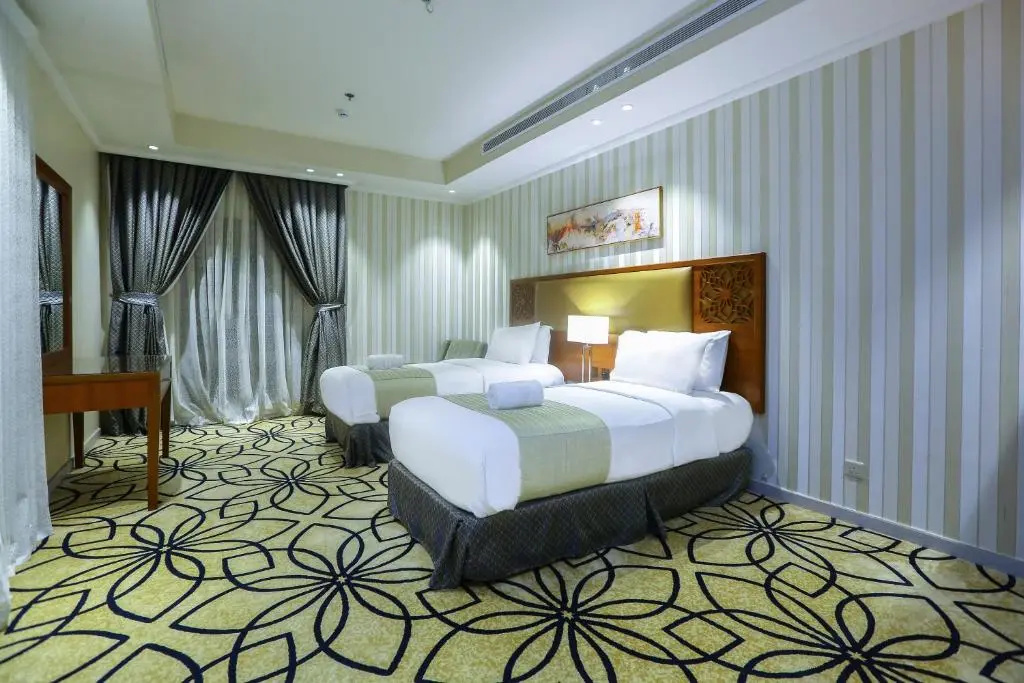 Lotaz Hotel Suites - Al Salamah — photo 7