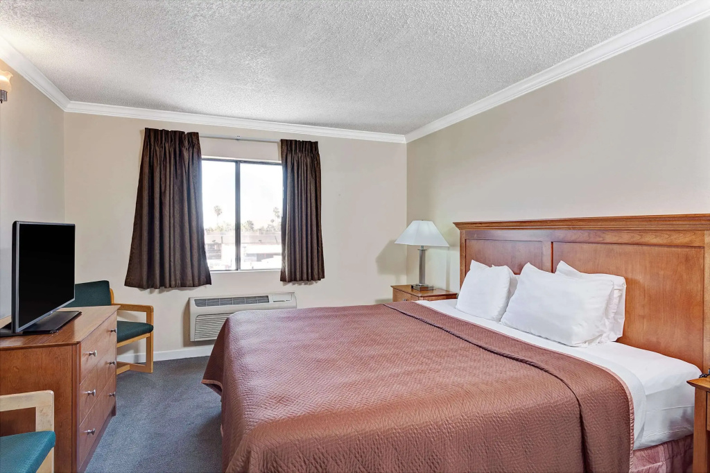Travelodge by Wyndham Pasadena Central, photo 4