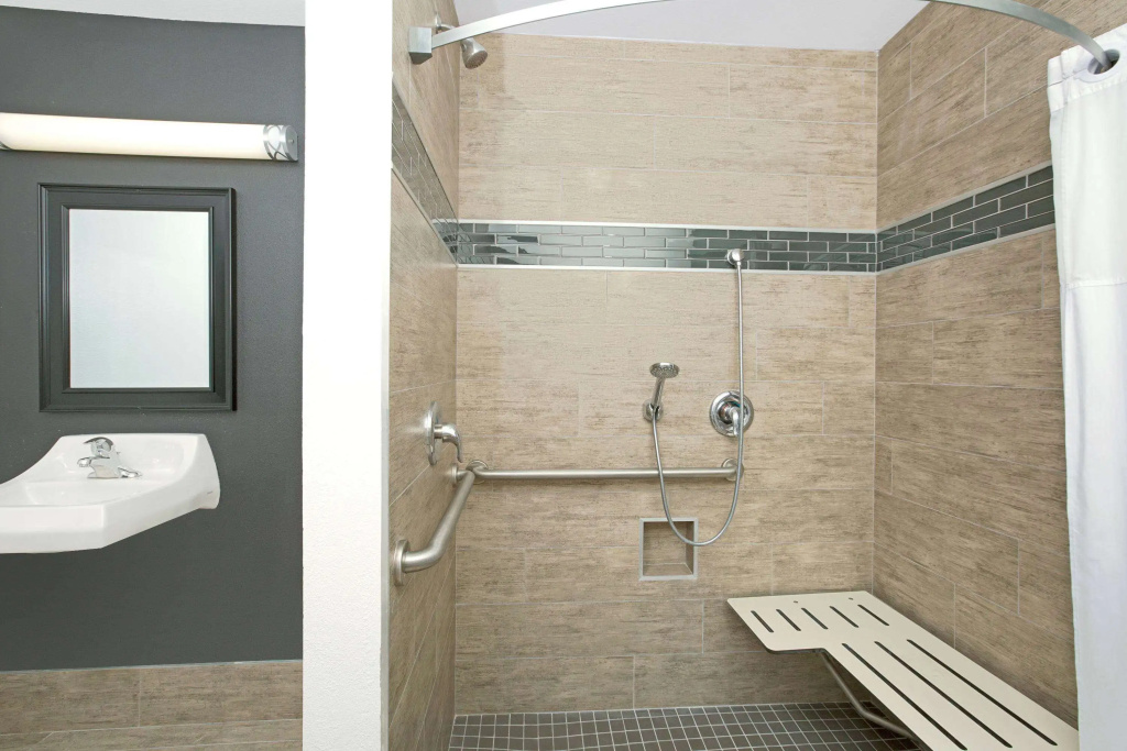 Travelodge by Wyndham LAX — photo 7