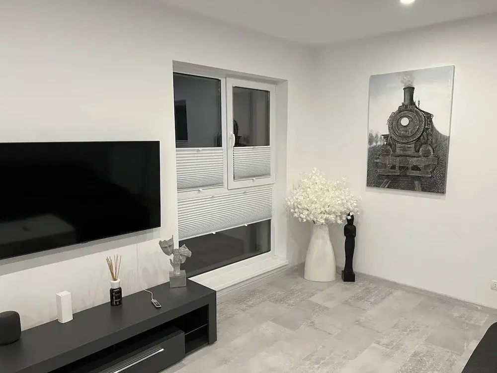 Amazing 2-Room Penthouse Cityview W13, photo 5