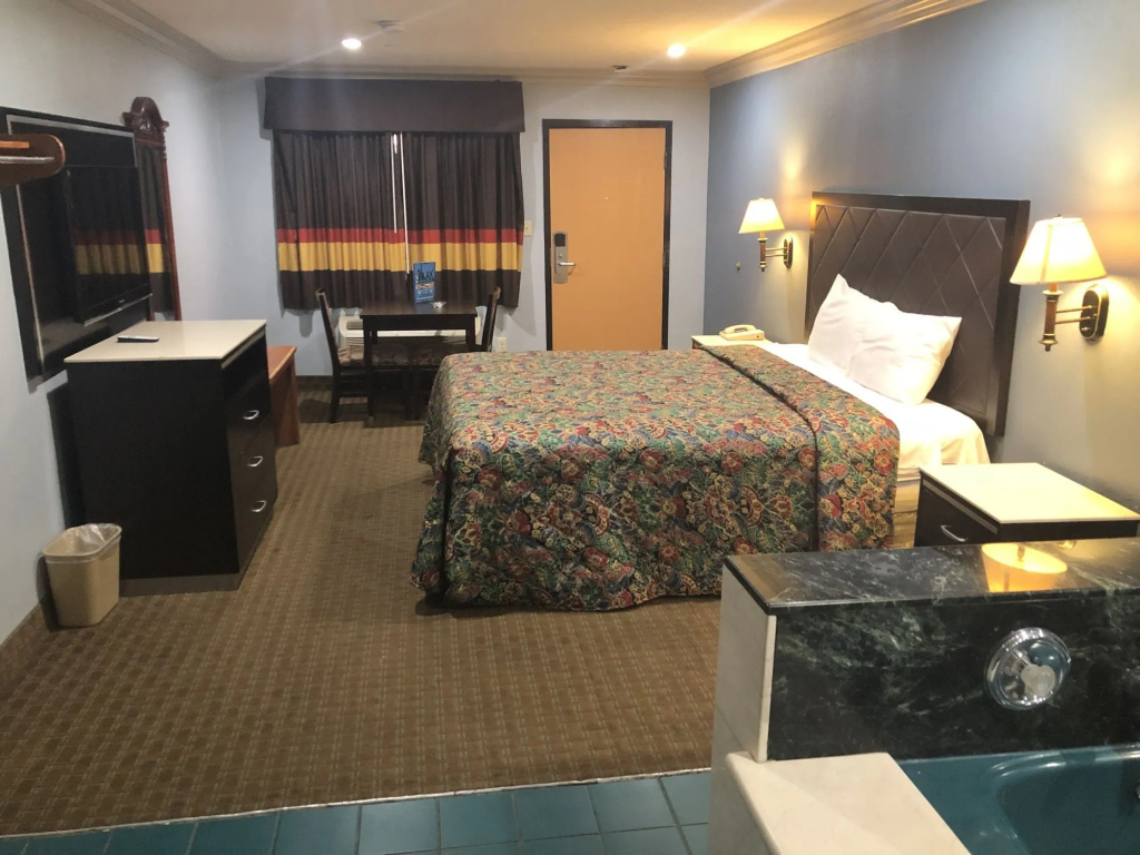 La Mirage Inn LAX Airport — photo 6