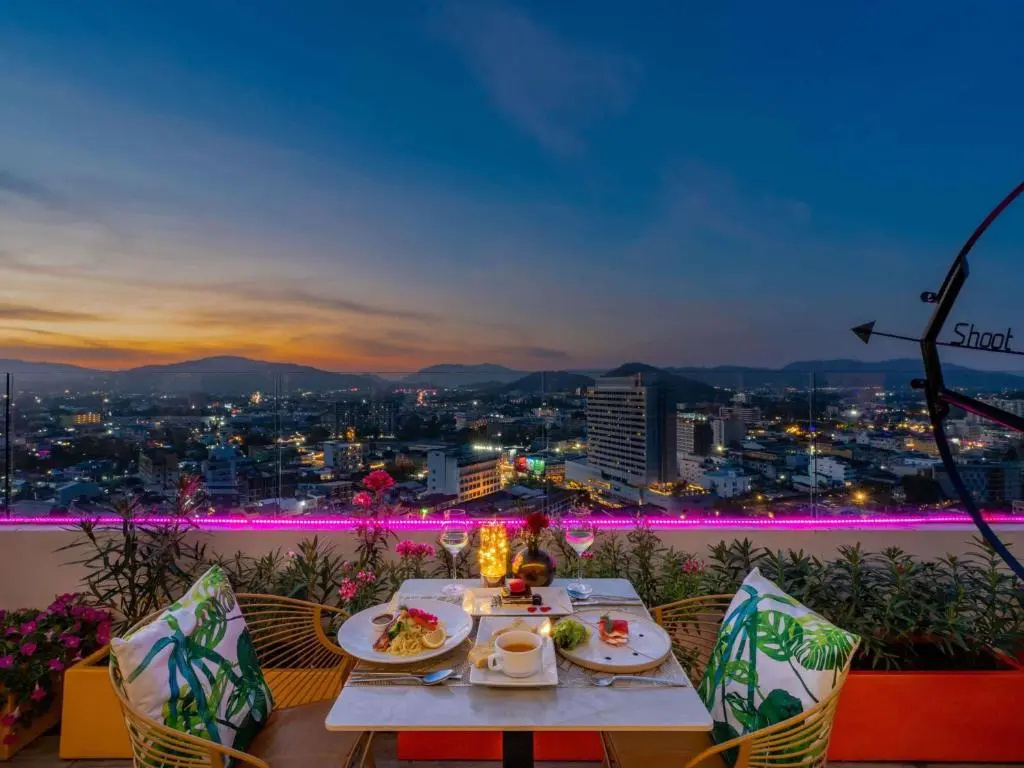 Novotel Phuket City Phokeethra Hotel — photo 8