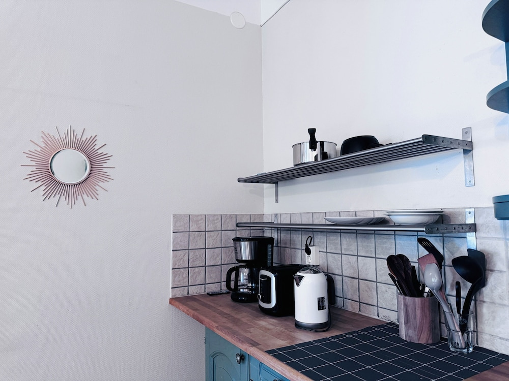 Charming Vintage-style Apartment in the Heart of Helsinki Centre — photo 8
