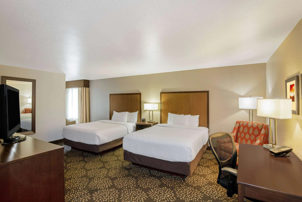 La Quinta Inn & Suites by Wyndham Las Vegas Red Rock, photo 4