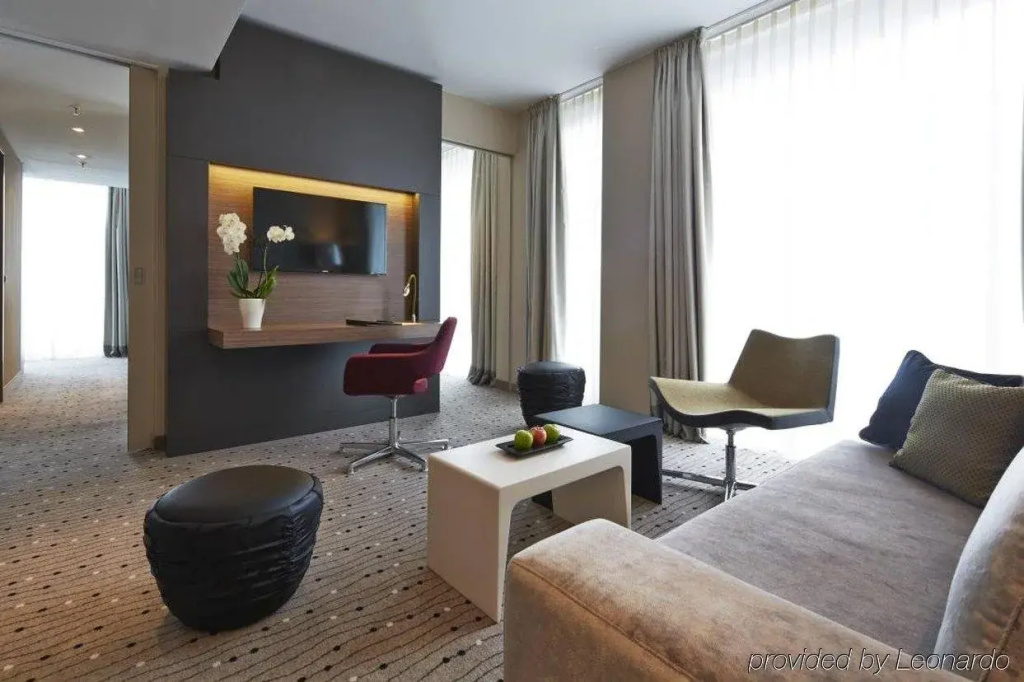 Steigenberger Hotel Am Kanzleramt — photo 4