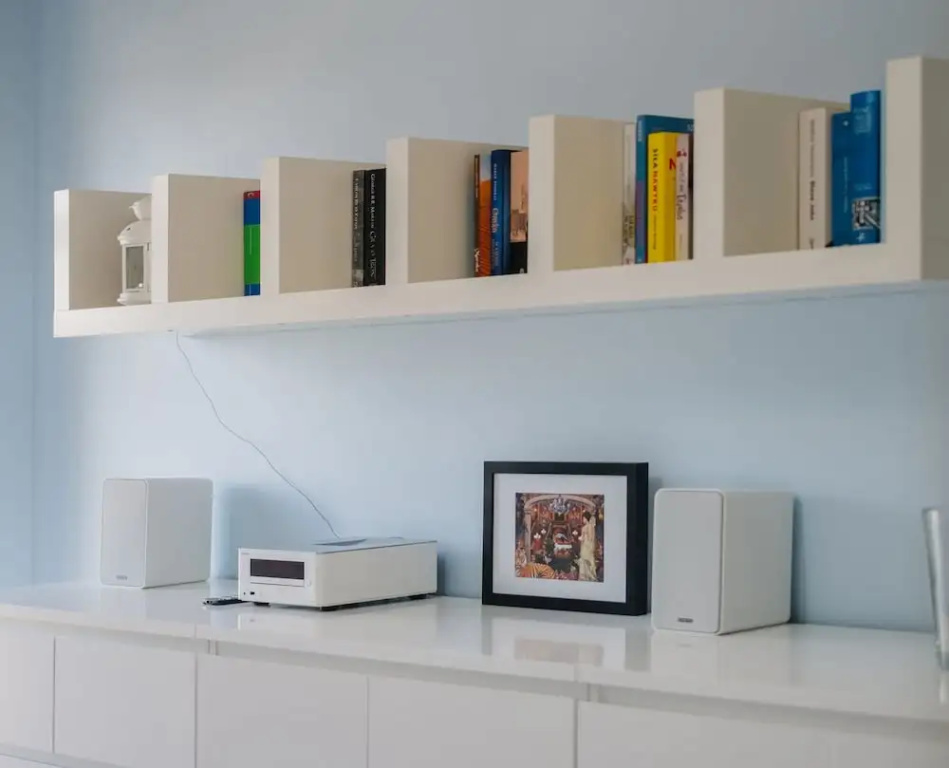 Modern Apartment Across the Ponds — photo 3