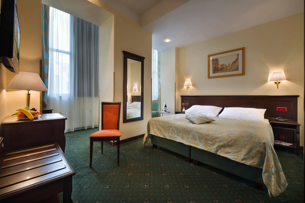 EA Hotel Downtown, photo 3