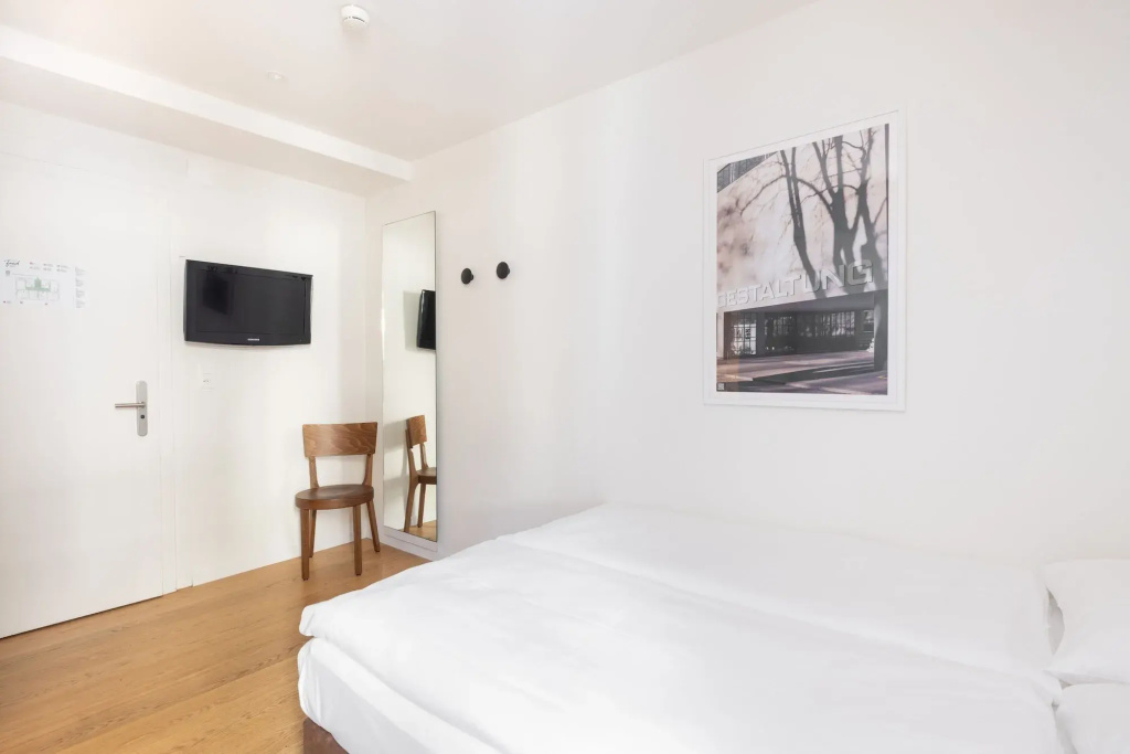 Fred Guest House Hauptbahnhof - Self Check-in — photo 6