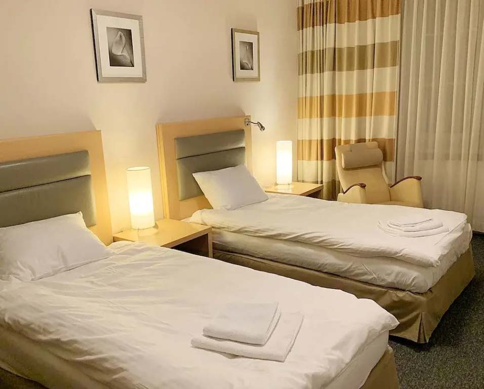 404 Rooms Wilanowska — photo 3