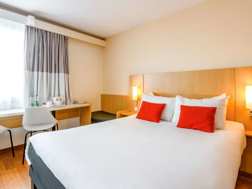 ibis Warszawa Stare Miasto Old Town Hotel — photo 3