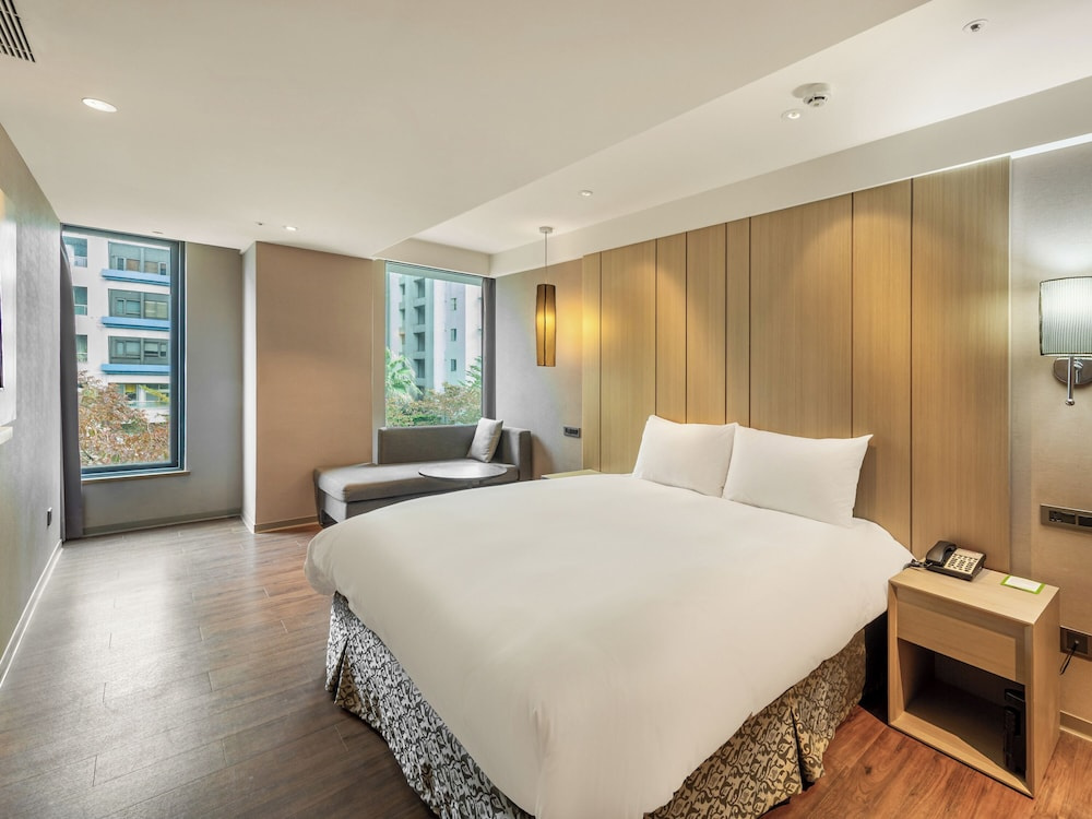 CHECK inn SELECT - Taipei NeiHu — photo 3